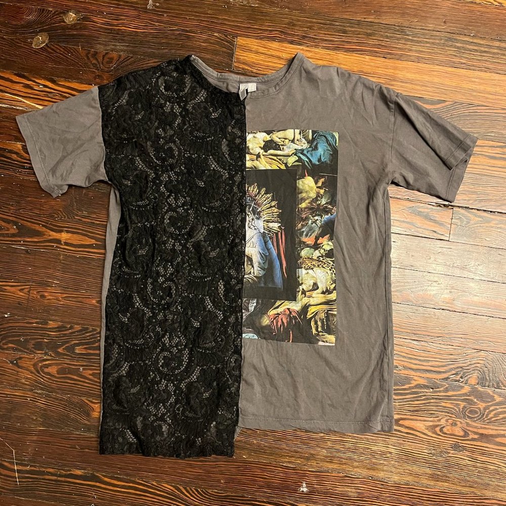 Cut and sew grunge graphic tee